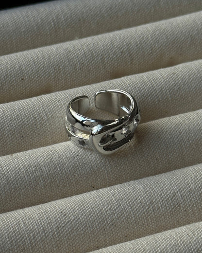KA422 Star Buckle Ring