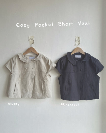 VT327 Cozy Pocket Short Vest - Ivory | Charcoal