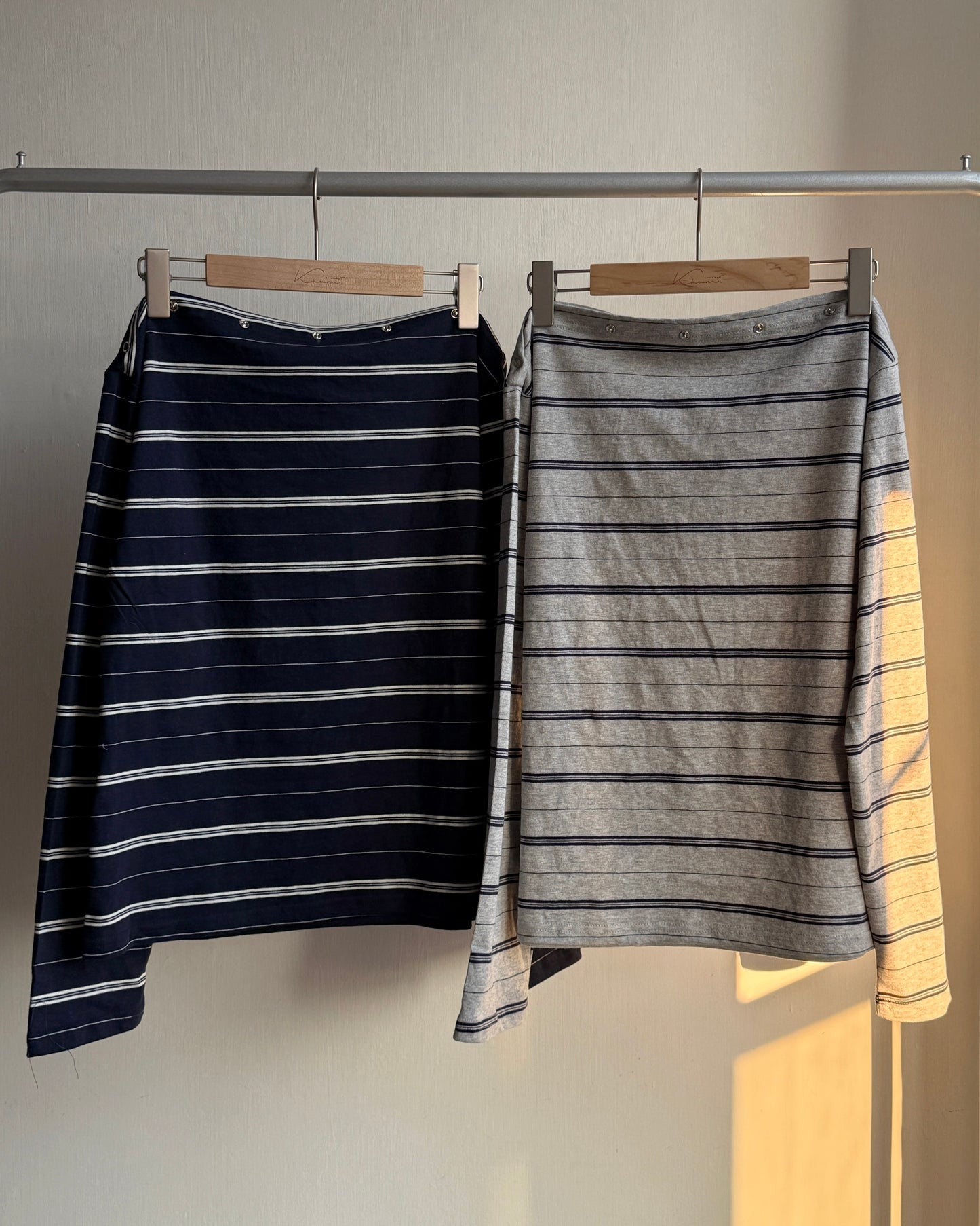 TP572 Striped Snap Top - Gray | Navy