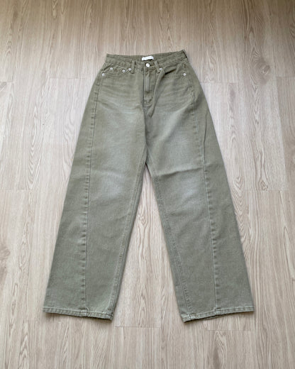 現貨 JN050 Straight Jeans - Olive