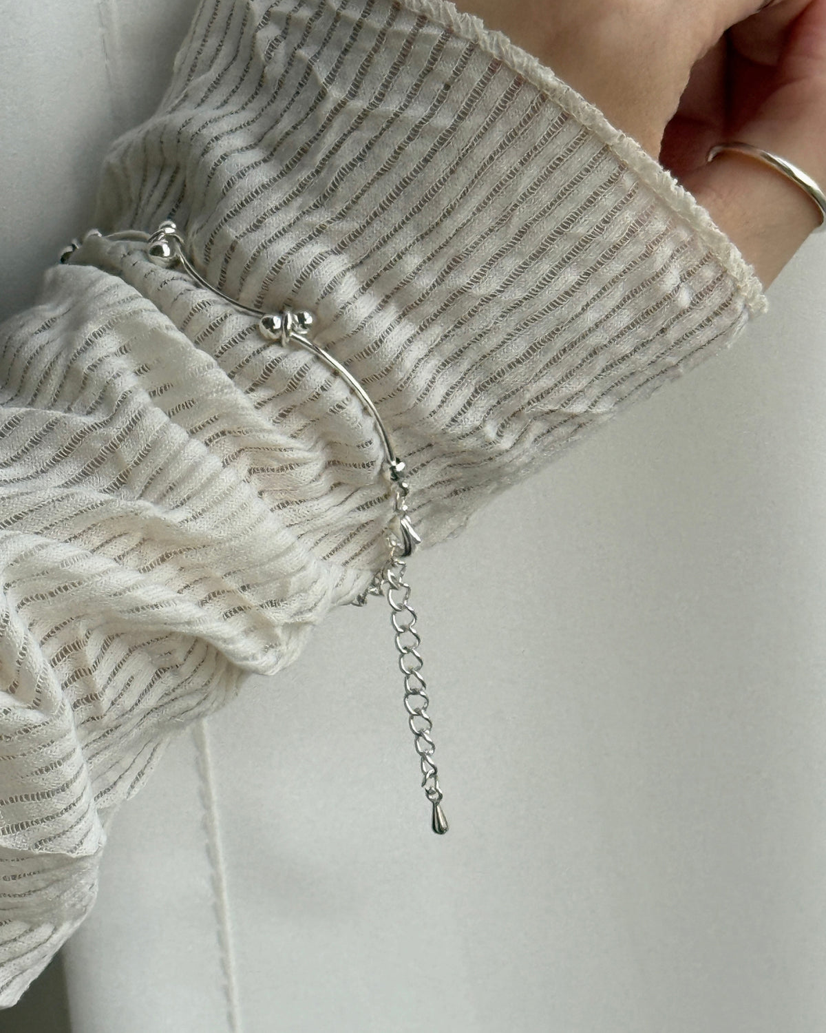 KA427 Twin Wire Knot Necklace | Bracelet