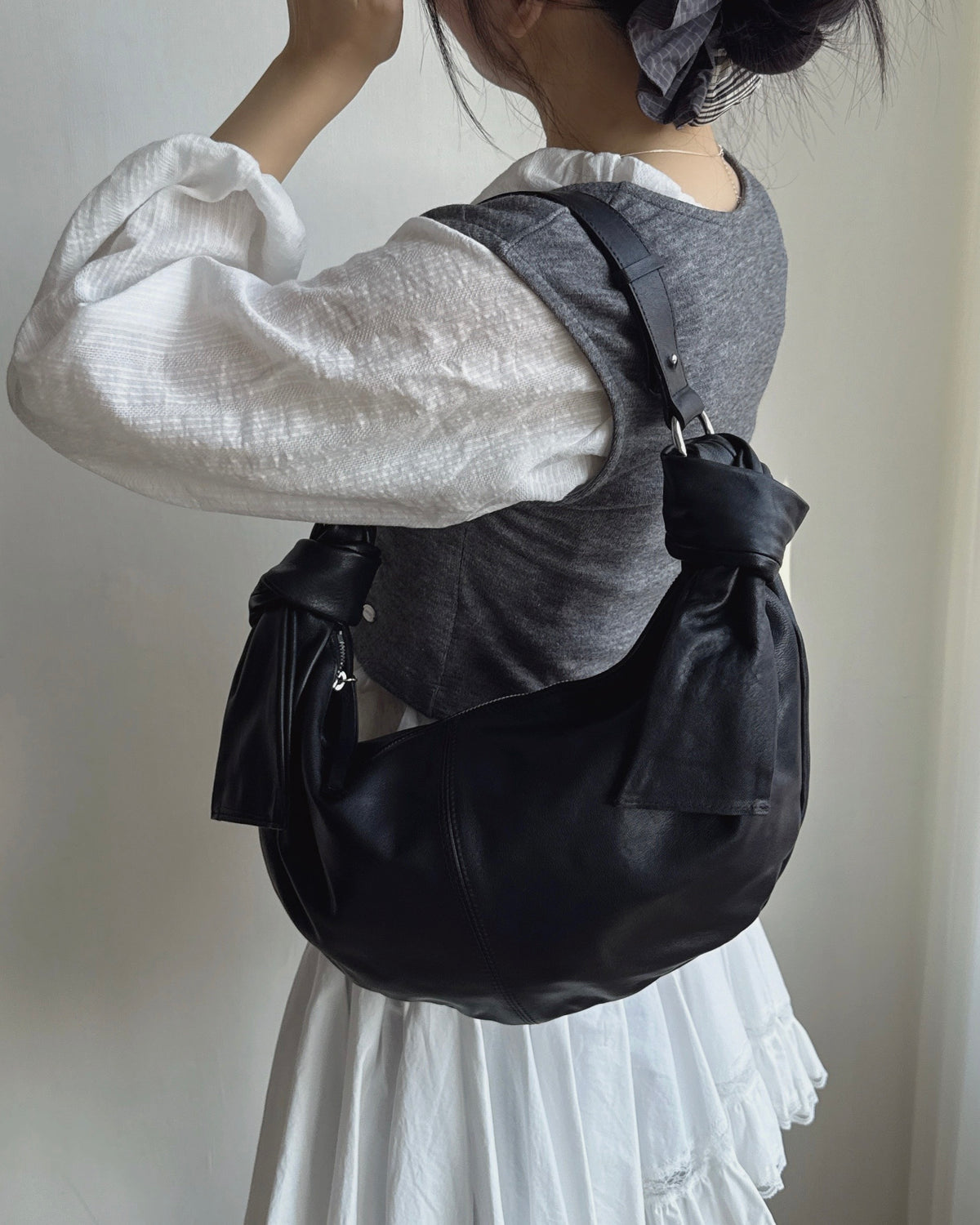 早鳥限定優惠🥨 BG034 Side-Knotted Lambskin Hobod