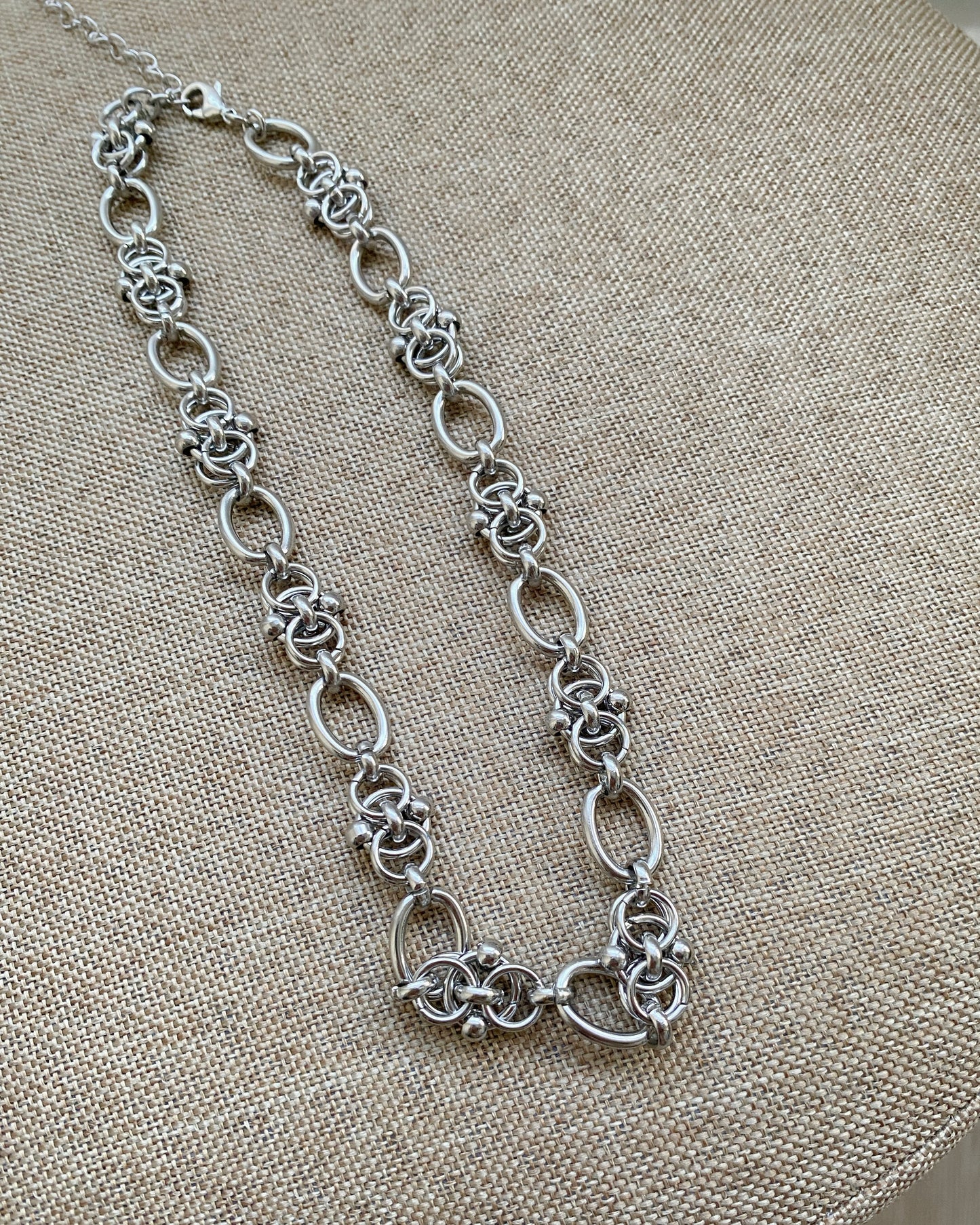 KA347 Knot Necklace