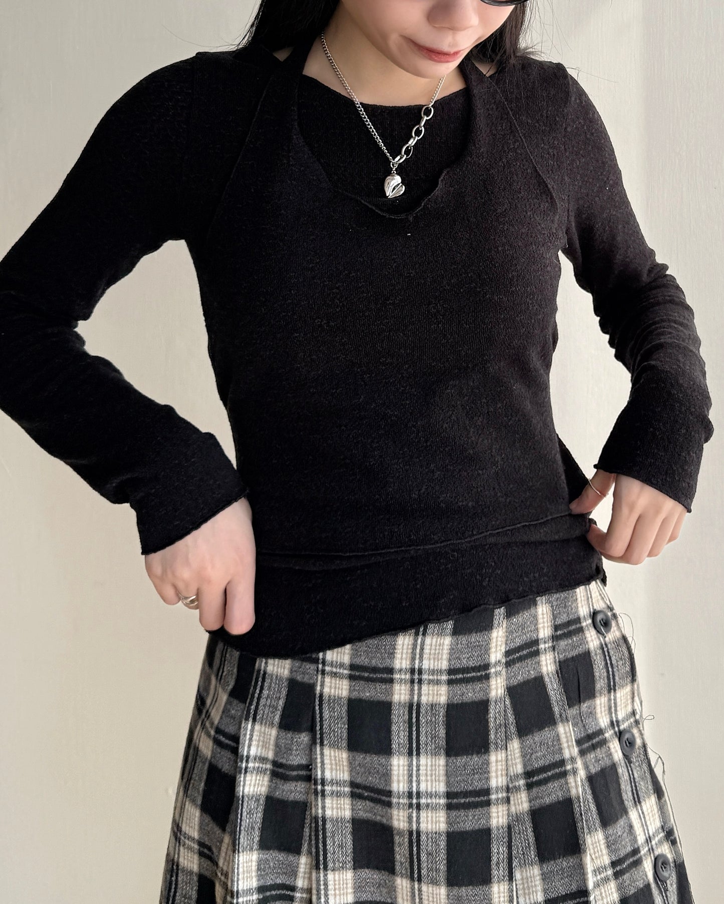 TP564 層次感百搭上衣 - White | Black