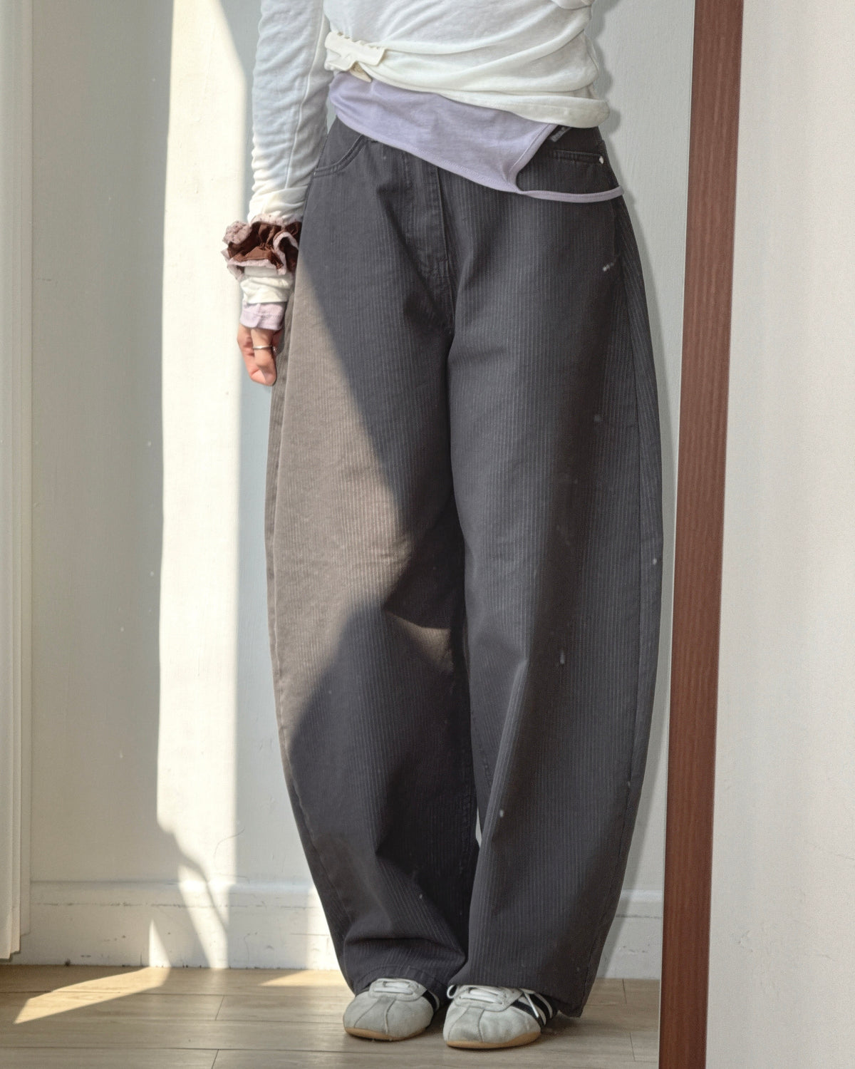 JN070 Balloon Buckle Stripe Pants - Navy | Brown | Gray