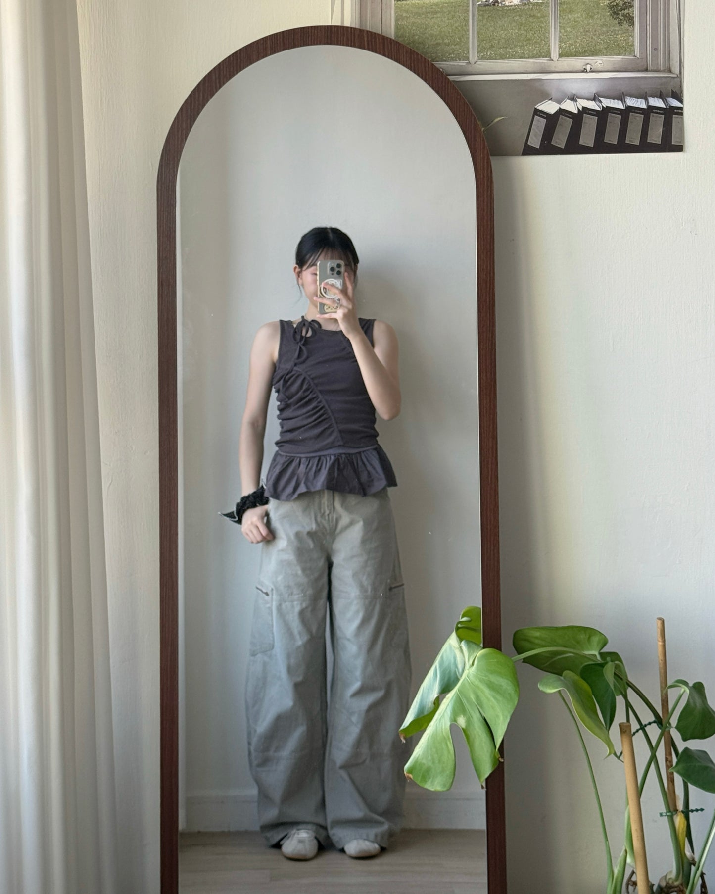 VT306 Crew Sleeveless - Ivory | Olive | Charcoal