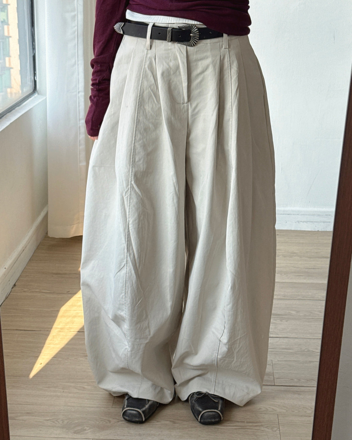 PT086 Balloon Wide Pants - Ivory | Black