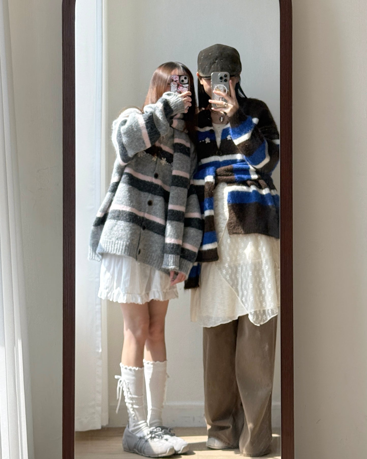 CD054 Floral Muffler Knit - Gray | Brown