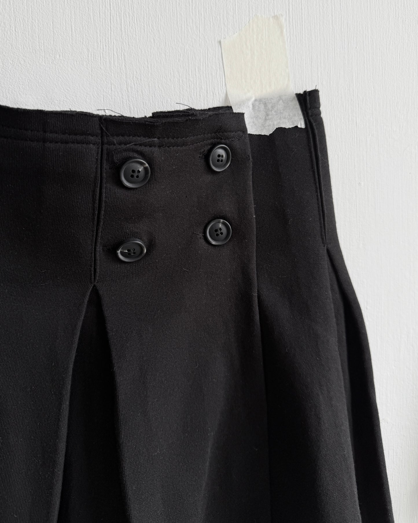 SK220 Pleated Skirt - Gray | Black