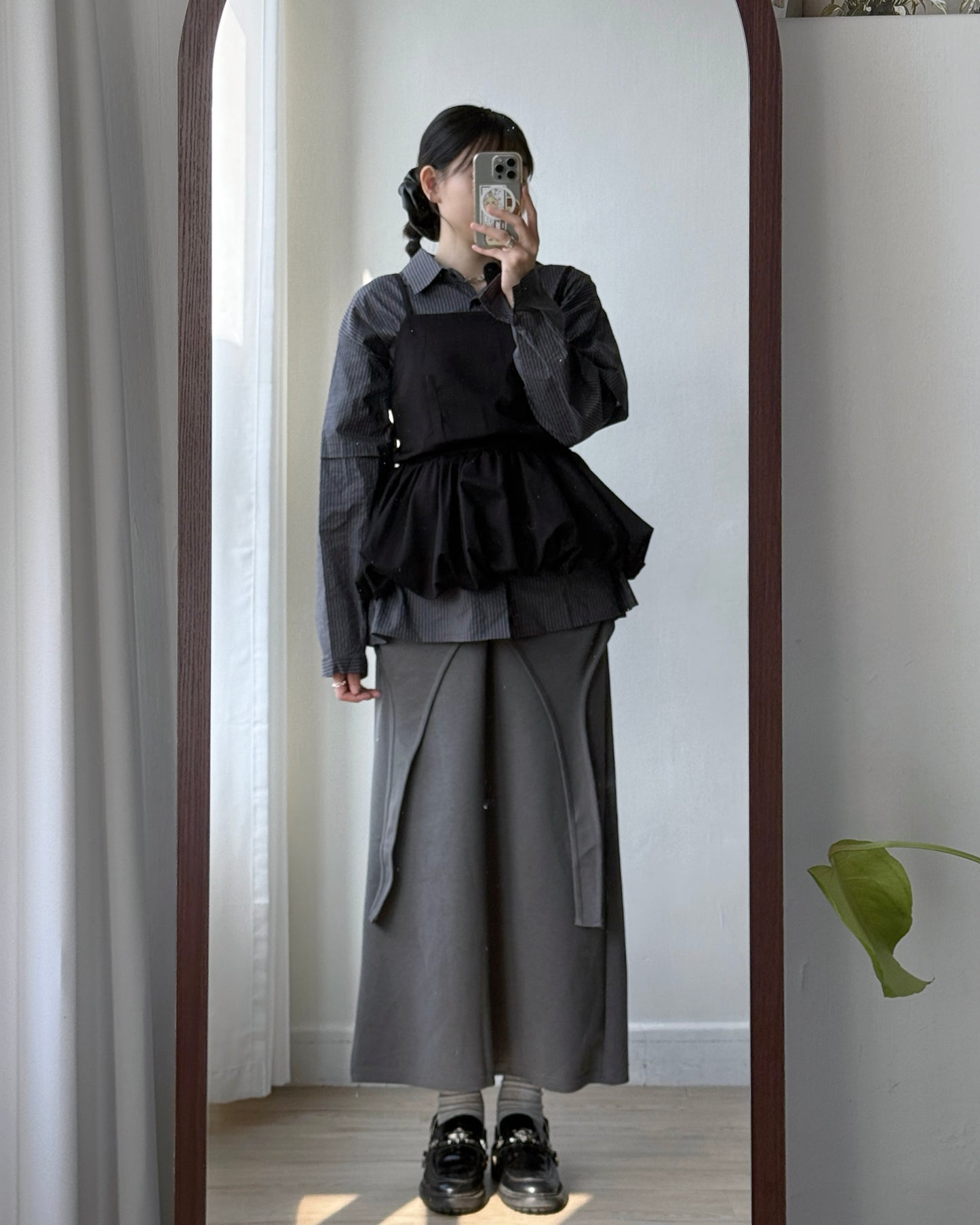 SK203 PePe Skirt - Charcoal | Black
