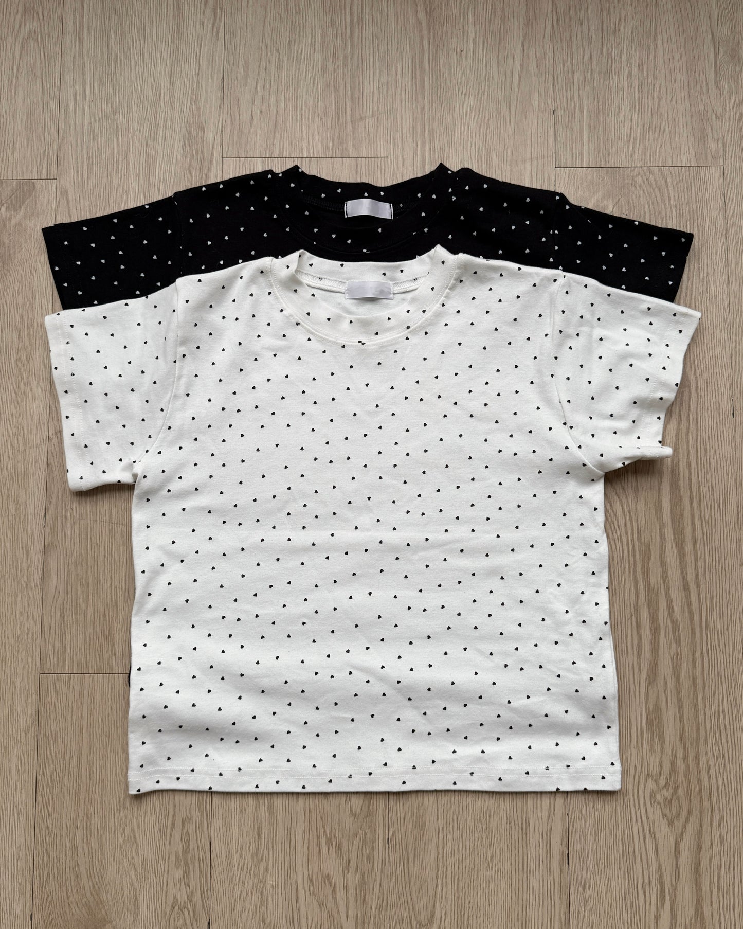 TP565 Many Heart TEE - White | Gray | Black