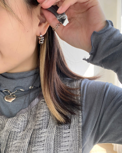 KA298 Croissant Earring