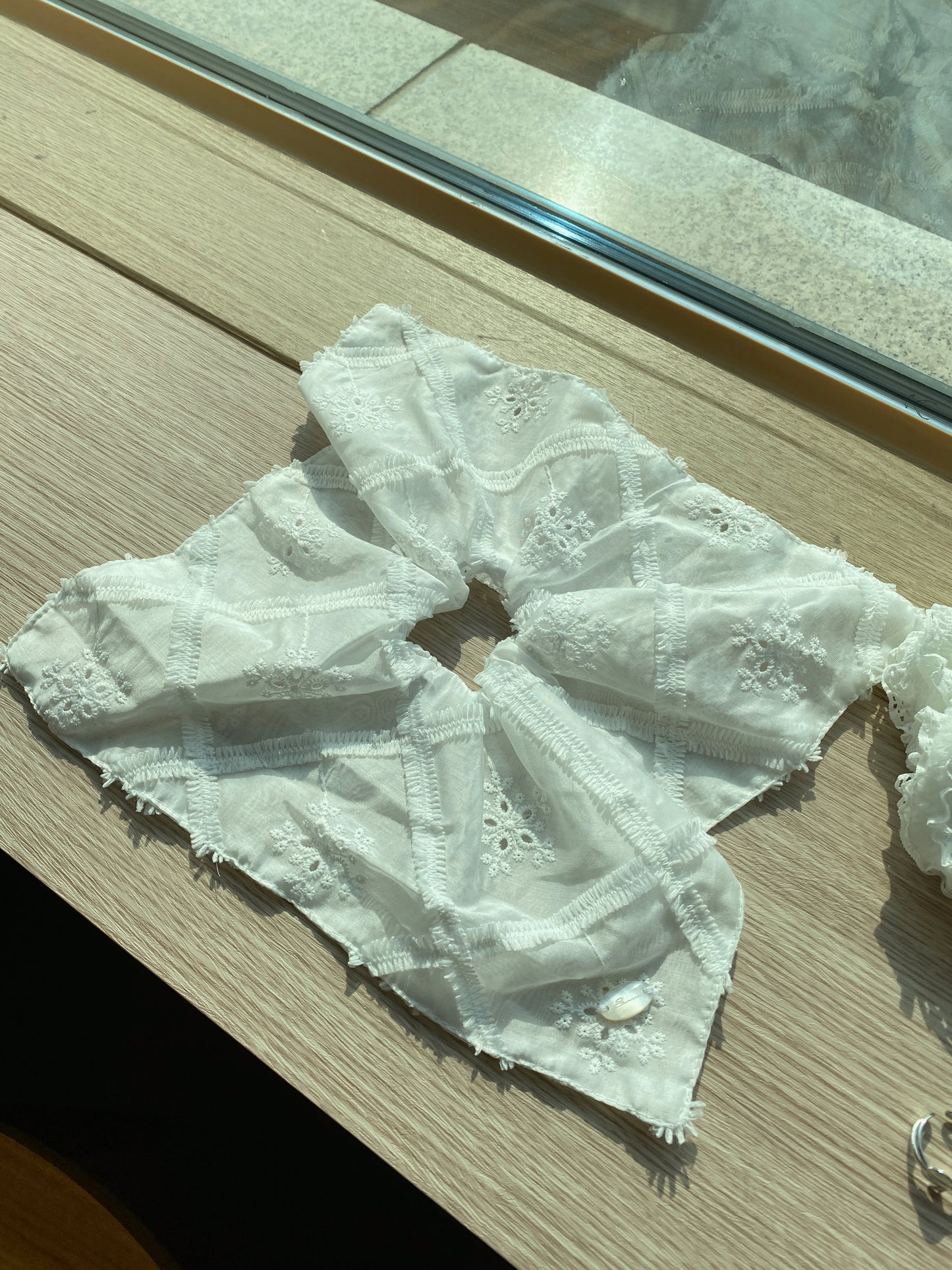 (🥨買2送1) KA332 Square Hair Accessories - White