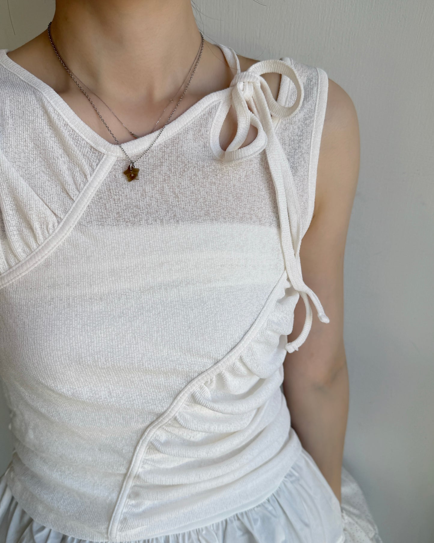VT306 Crew Sleeveless - Ivory | Olive | Charcoal