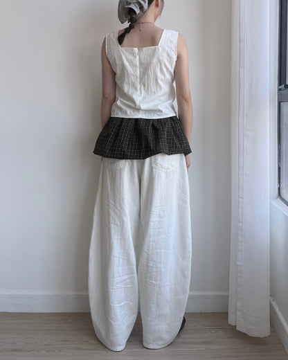 VT258 Square Vest - White | Black