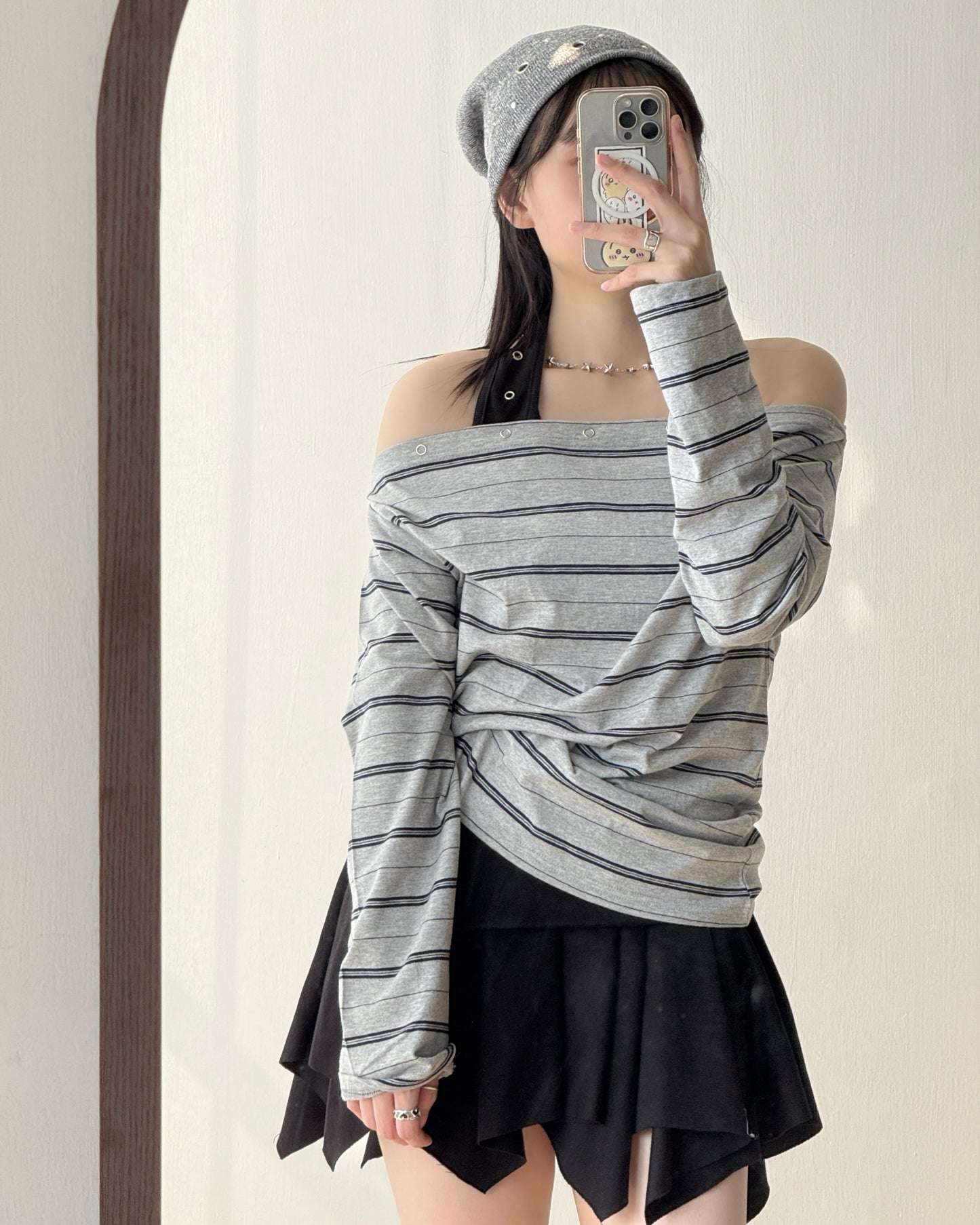 VT273 Hole Halter Top - Gray | White | Black