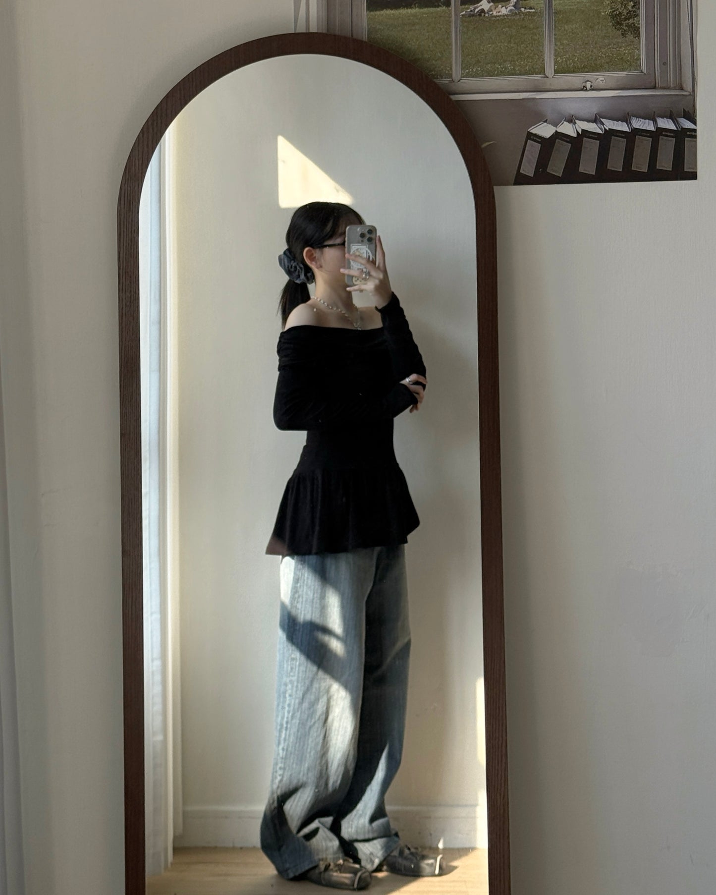 TP568 Off-shoulder Frill Flare Top - Gray | Black