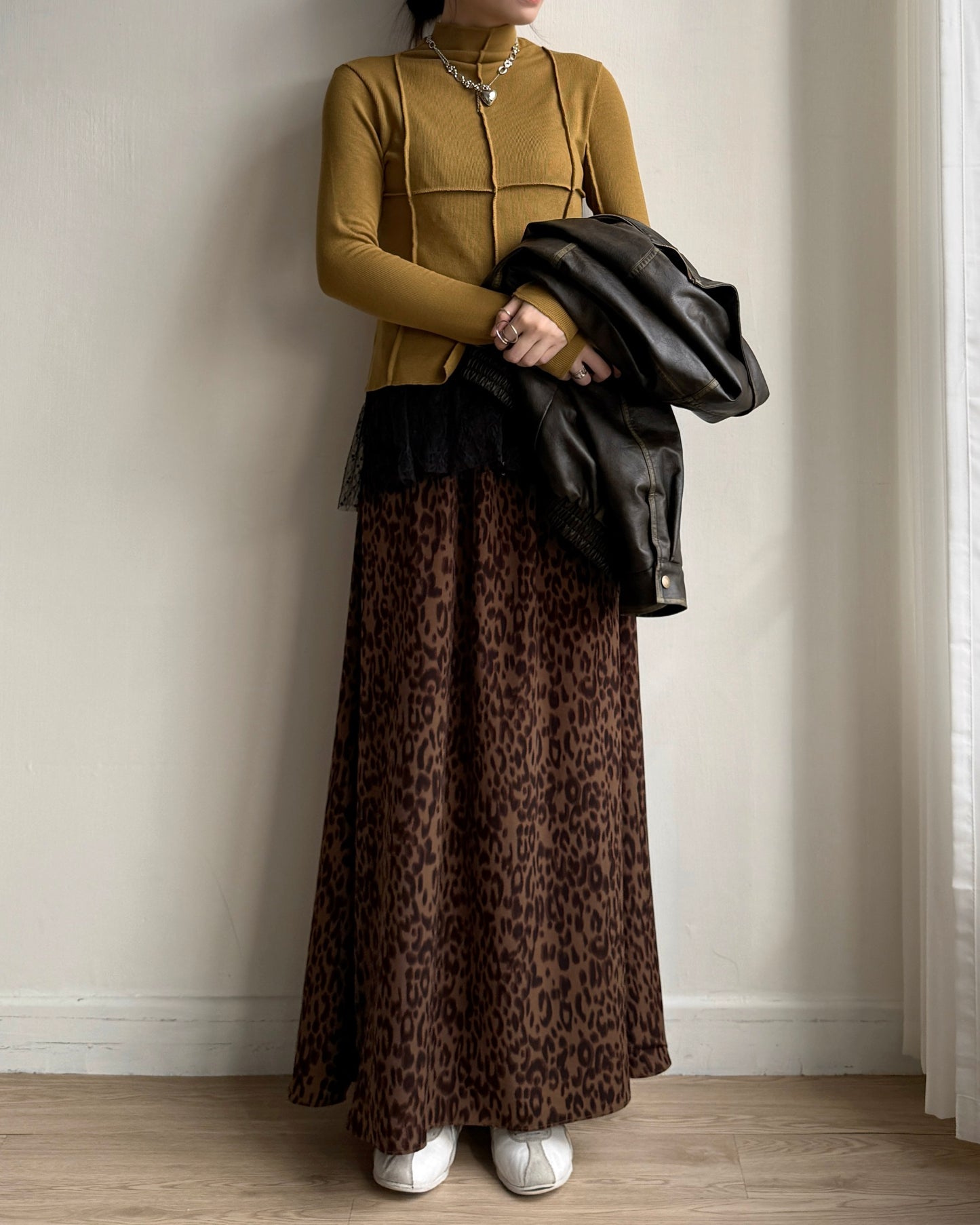 TP557 Surf Top - White | Mustard | Black