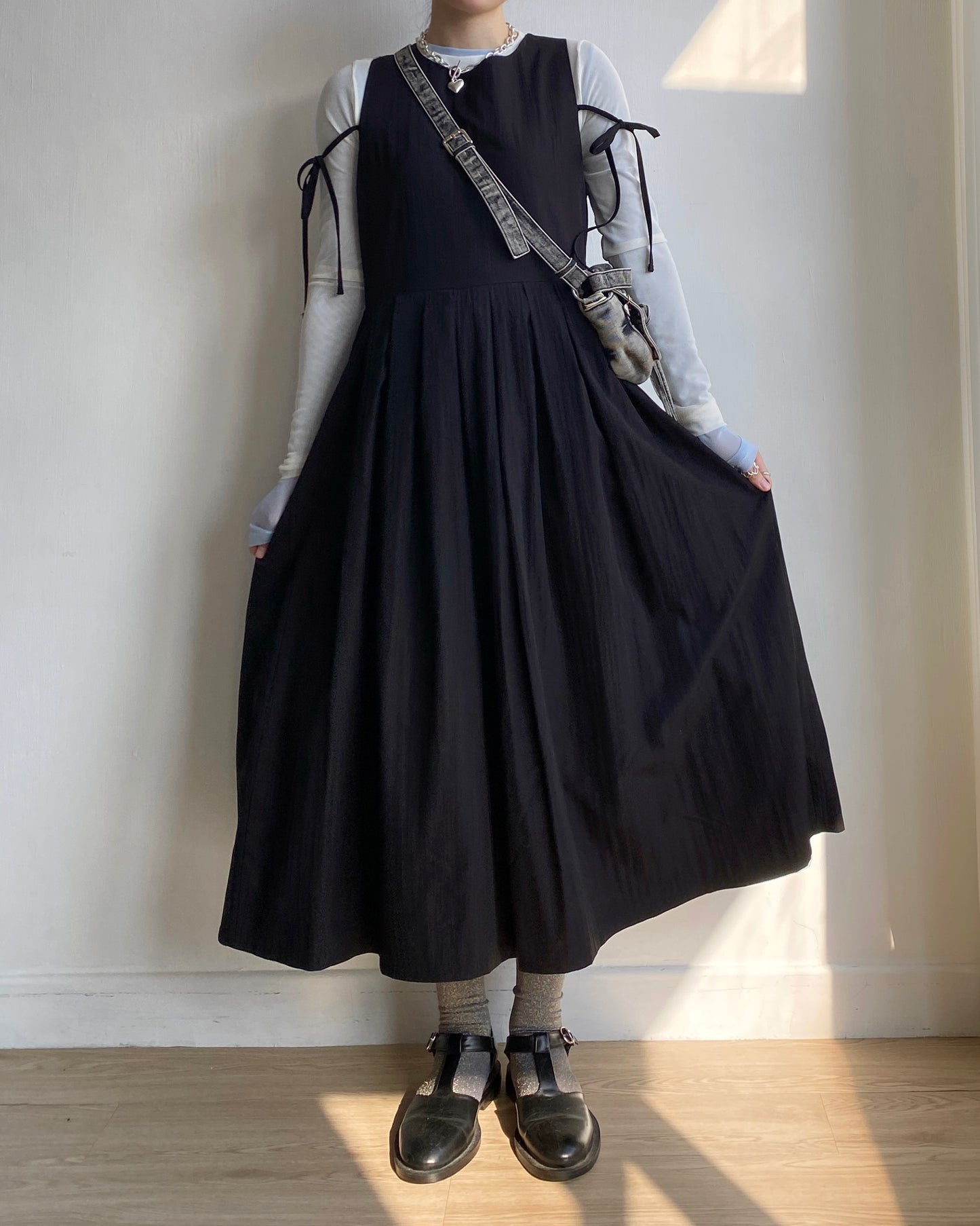 現貨 DS264 Pleated OPS - White | Black