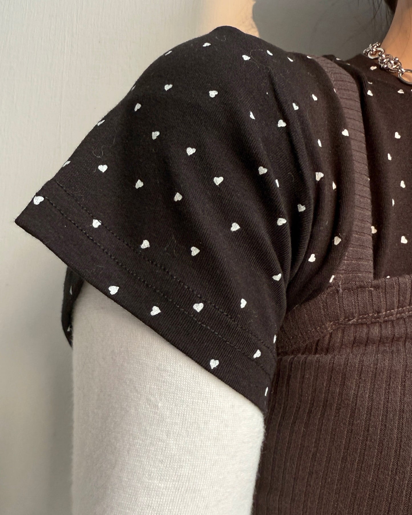 TP565 Many Heart TEE - White | Gray | Black