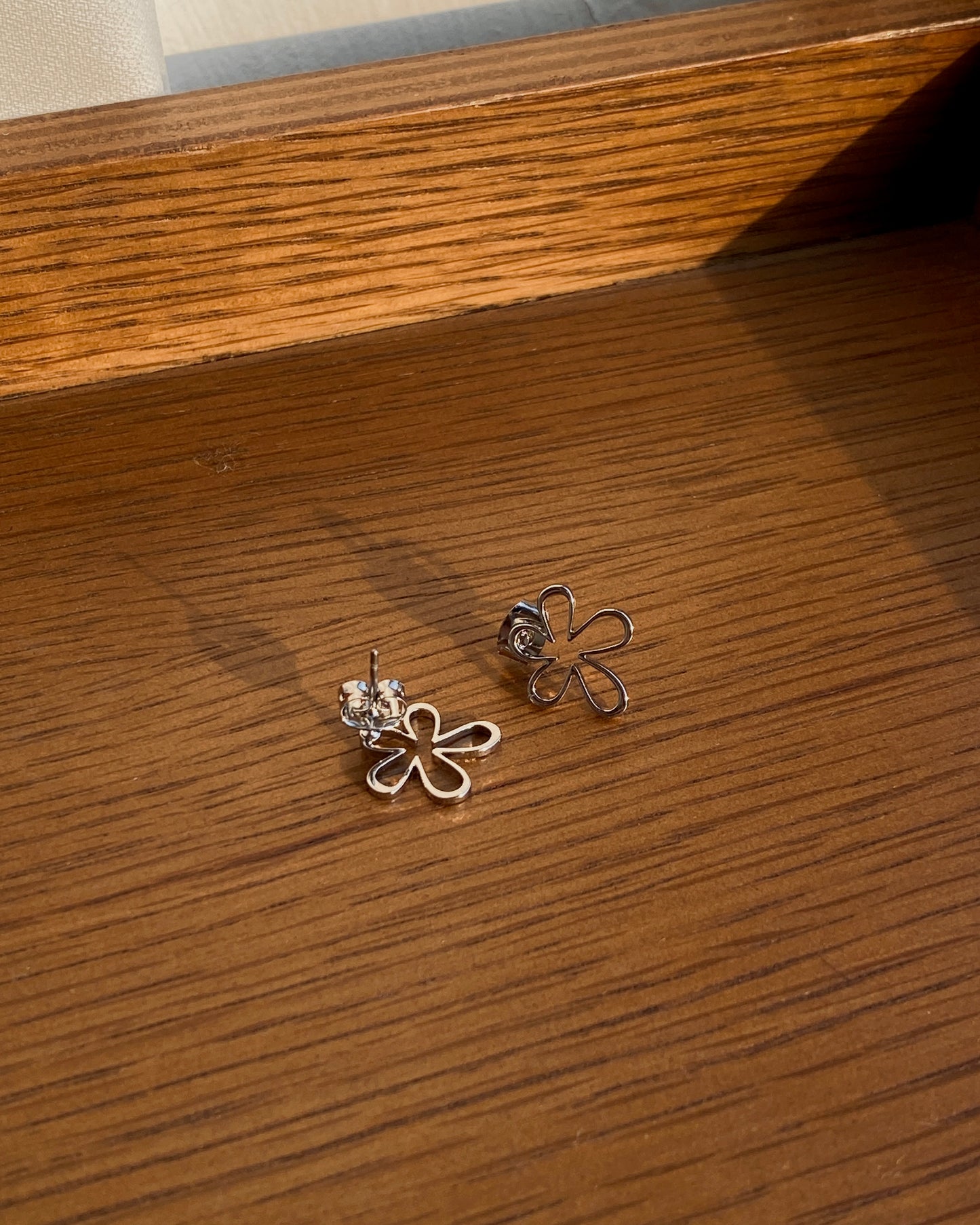 KA307 FAFA Earring