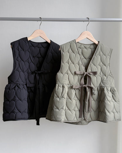 🐏早鳥限定優惠 VT267 Heart Quilted Vest - Khaki | Black