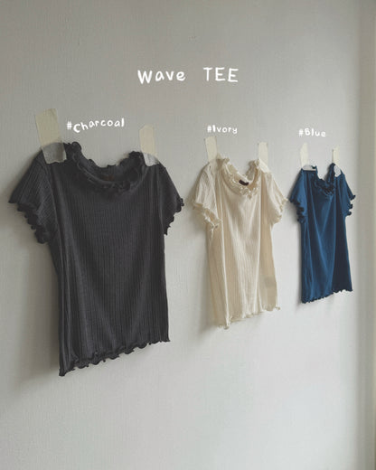 TP586 Wave TEE - Ivory | Blue | Charcoal