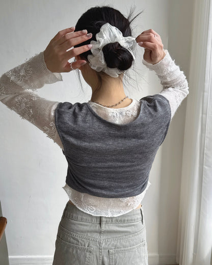 (~3/11🛎️新品優惠) TP626 Floral Sheer Knit Top - Ivory