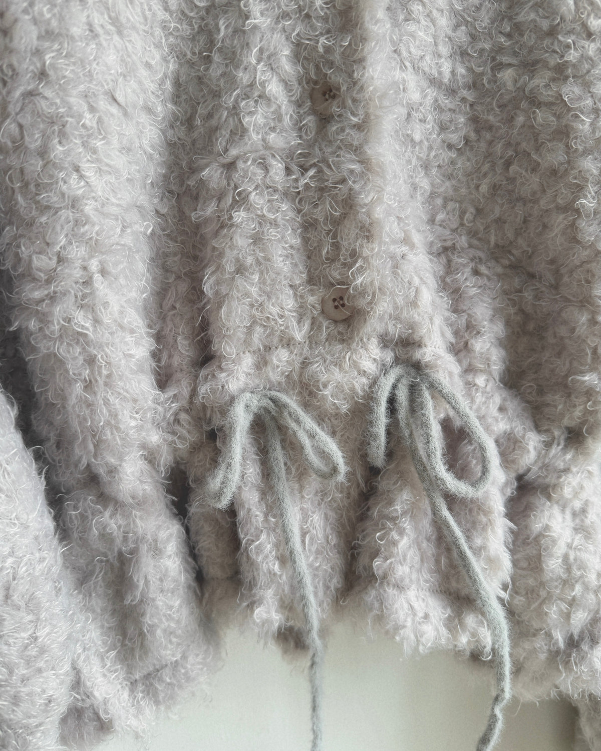 (~3/11🛎️新品優惠) CD061 Fuzzy Drawstring Cardigan - Ivory | Gray